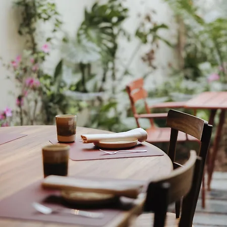 Nine Dots Azorean Art Boutique