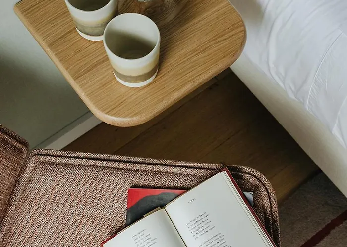 Nine Dots Azorean Art Boutique Πόντα Ντελγκάντα