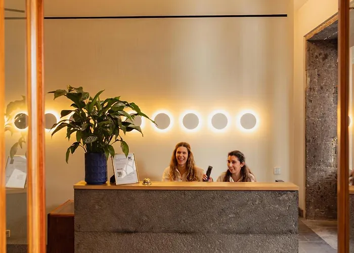 Nine Dots Azorean Art Boutique 4* Πόντα Ντελγκάντα