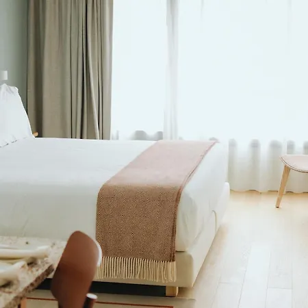 Nine Dots Azorean Art Boutique 4* 蓬塔德尔加达