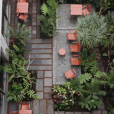 Hotel Nine Dots Azorean Art Boutique