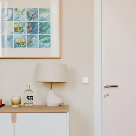 Nine Dots Azorean Art Boutique 蓬塔德尔加达