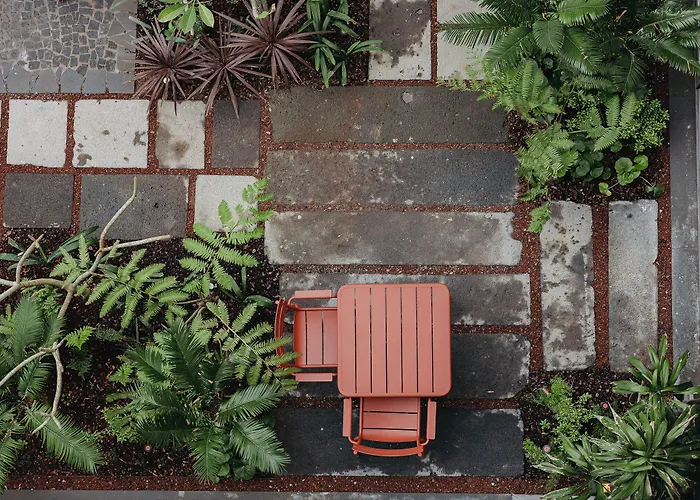 Hotel Nine Dots Azorean Art Boutique 4*